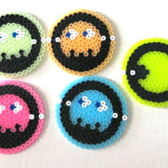 Perler Beads Other - Perler set of 5 Glow in the Dark Pac Man READ